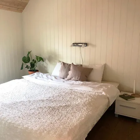 Hus Ved Sjoen Pa Bømlo